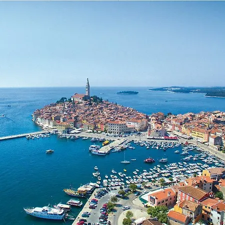 Cvek 3 Gostinjska kuća 4*